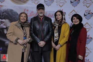 فرش قرمزاولین امضاء برای رعنابرگزار شد