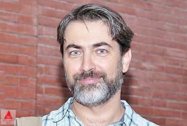 پارسا پیروزفر