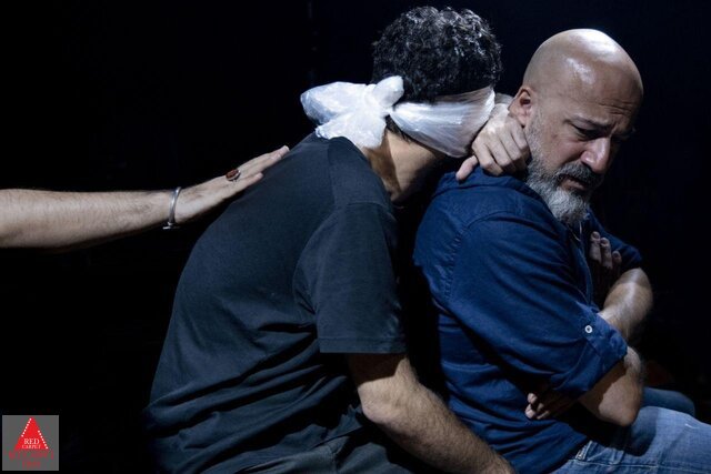 شب، داخلی، دیوار