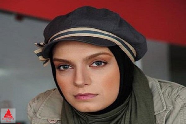 برف بیصدا میبارد