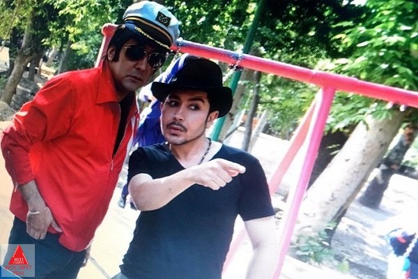 اکران آنلاین