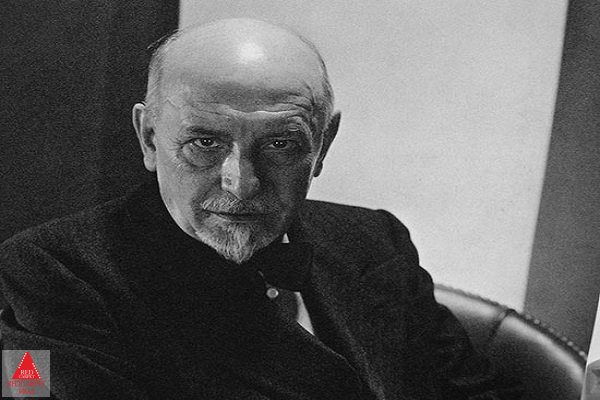 نمایشنامهنویس