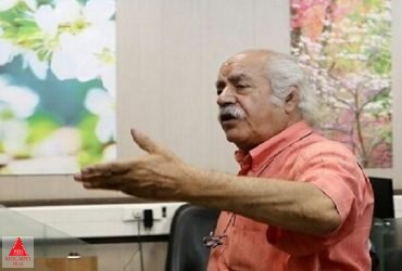 خون و گل سرخ