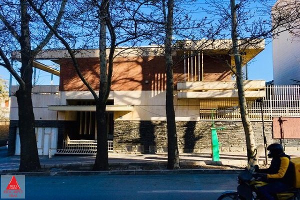 خانه اقبالیان