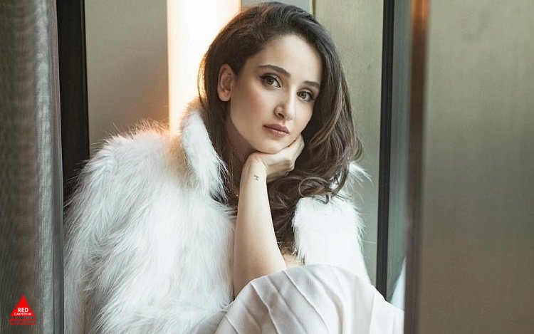 متولدین ۳۰ اکتبر سینما ، تئاتر و موسیقی؛ گوکچه آکییلدیز