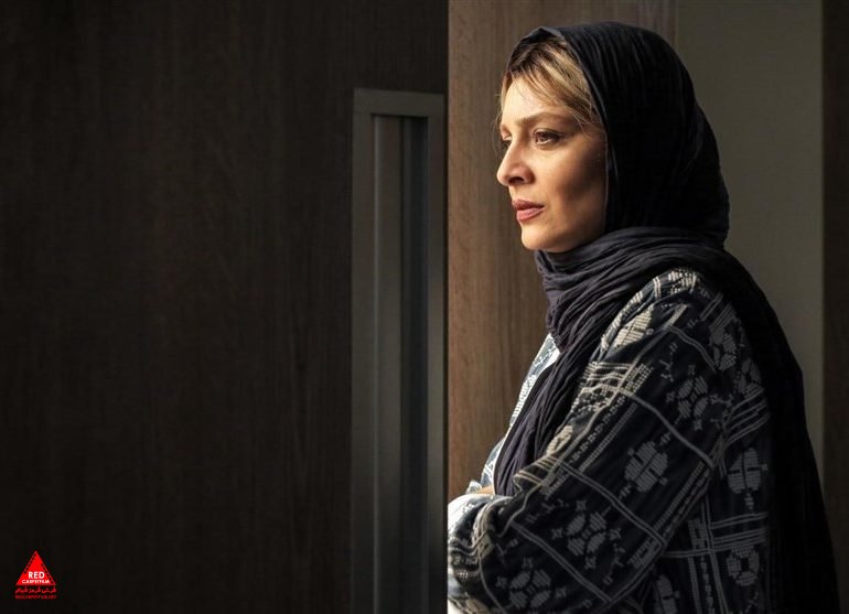 «چشم بادومی»