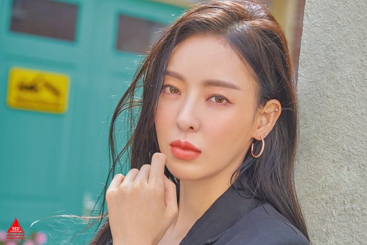 متولدین ۱۵ مارس سینما ، تئاتر و موسیقی؛ لی دا هی