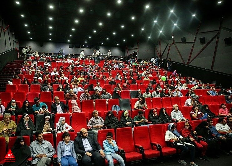 فیلم سینمایی «نوروز» ساخته سهیل موفق در بخش مسابقه دهمین جشنواره بین‌المللی فیلم کودک و نوجوان «کینولوب» لهستان به نمایش درمی‌آید.